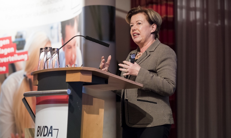 Renate Köcher vom Institut für Demoskopie Allensbach stellte die Studie "Lokale Welten" vor. Foto: BVDA