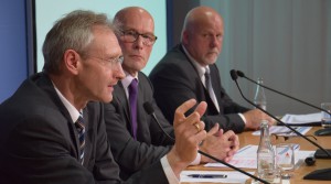 BDZV-Jahrespressekonferenz in Berlin. Von links. Dietmar Wolff, Hans-Joachim Fuhrmann, Jörg Laskowski. Foto: BDZV