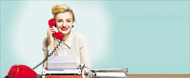 Fetsnetztelefon und Schreibmaschine - das war einmal. Die Ausbildung im Medienunternehmen hat sich gewandelt. Foto: BillionPhotos.com/Fotolia